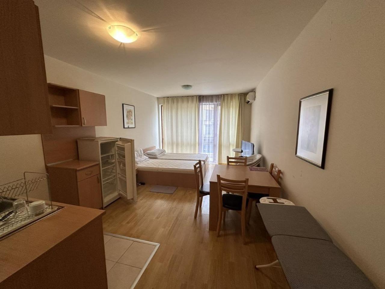Alexandr Apartments Vigo เนเซบาร์ ภายนอก รูปภาพ