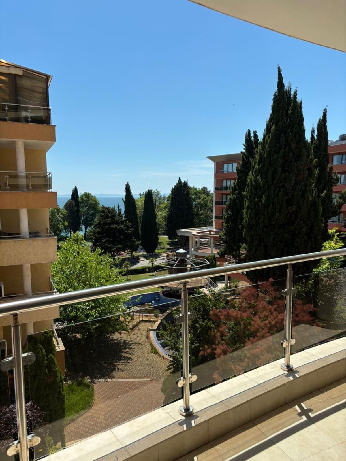 Alexandr Apartments Vigo เนเซบาร์ ภายนอก รูปภาพ